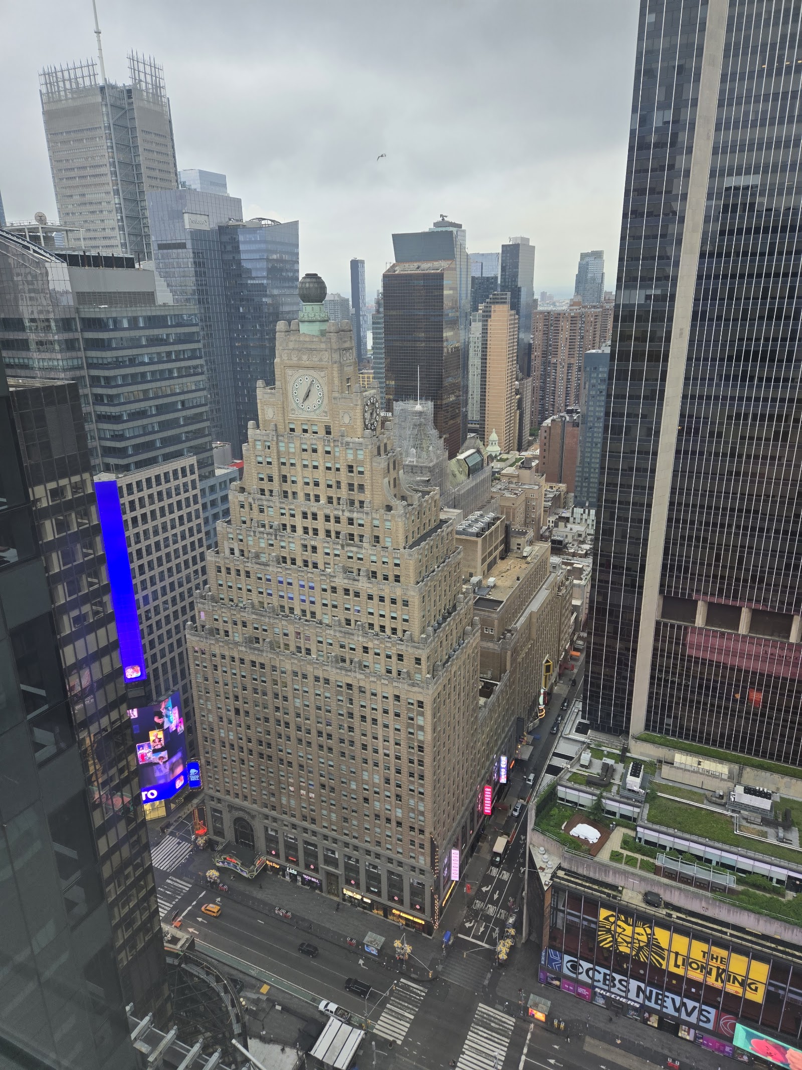 Millennium Broadway Hotel — foto 1